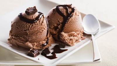 طريقة عمل آيس كريم بالكاكاو