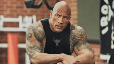 كيف احتفل ذا روك بذكرى ميلاد والده؟