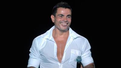 عمرو دياب يطلق خط أزياء .. اعرف التفاصيل