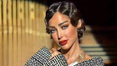 زوجة تامر حسني تثير الجدل برسالة غامضة