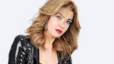 لقاء سويدان في عرض البحر تقضى إجازتها بلبنان
