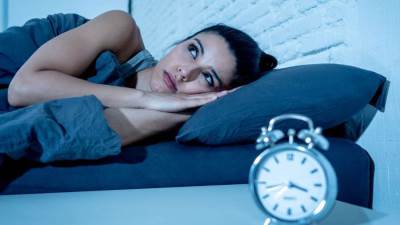 احترس .. نقص هذه الفيتامينات من الجسم يسبب أزمة عند نومك