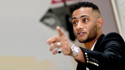 بدراجة نارية ومروحية .. محمد رمضان من داخل قصر نجل رئيس الإمارات