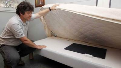 هل تعلمين كم مرة يجب قلب المراتب على الجانب الآخر؟