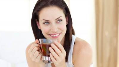 لماذا لا ينصح بشرب الشاي الحار؟