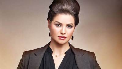 وفاة والد الفنانة يسرا اللوزى