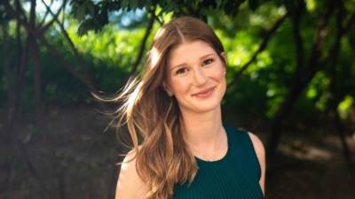 شاهد .. أول ظهور لـ جينيفر جيتس بعد زواجها من نايل نصار