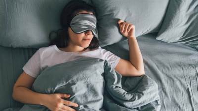 هل تعلمي أن النوم أقل من 4 ساعات وأكثر من 6 ساعات يزيد خطر التدهور المعرفى؟