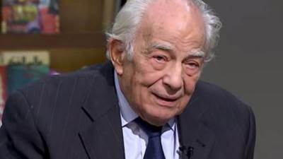 نقابة المهن السينمائية تتضامن مع رشوان توفيق