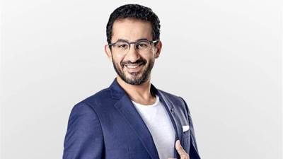 لاول مرة .. أحمد حلمي ينشر صورة مع شقيقته احتفالا بعيد ميلادها