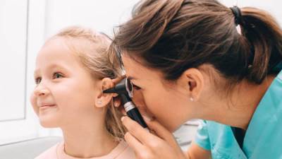 كيفية اكتشاف عدوى البرد والأذن عند الأطفال