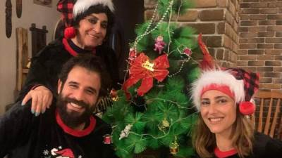 شاهد .. حنان مطاوع تحتفل بالكريسماس مع عائلتها