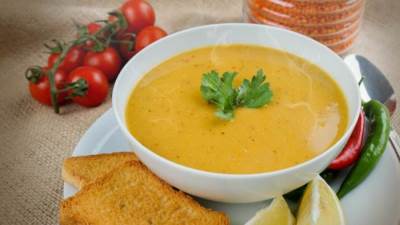 طريقة عمل شوربة العدس في 5 دقائق