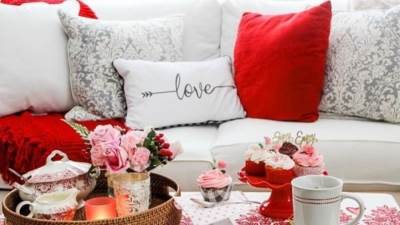 بدون تكاليف.. طريقة للإحتفال بعيد الحب في المنزل