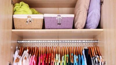 طريقة سهلة لتخزين ملابس الشتاء بطريقة صحيحة
