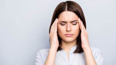 كيف تفرق بين الصداع العادى ومتغير أوميكرون ؟