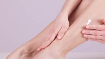 تقلل التوتر وتنعش العضلات.. فوائد مذهلة لتدليك الساقين 