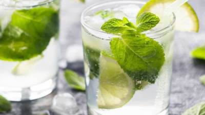 عصير الليمون بالسفن أب