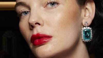 أجمل ألوان أحمر الشفاه لربيع 2023 ونصائح لتكبير الشفاه