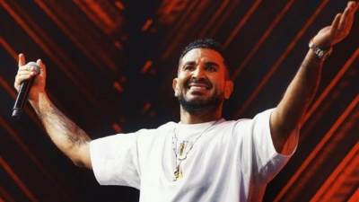 في أول ظهور له معها.. أحمد سعد يهنئ ابنته بعيد ميلادها