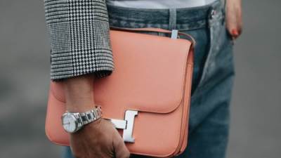 كيف تهتمين بحقيبتك المفضّلة وتطيلين عمرها؟