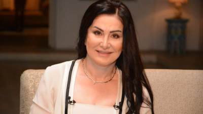 الظهور الأول للفنانة وفاء سالم بعد مرور أكثر من شهر على عملية التجميل