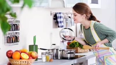 نصائح مطبخية من كبار الطهاة ستشكل فرقاً في مذاق طعامك