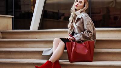 موديلات ساحرة من البوت الأحمر للاحتفال برأس السنة