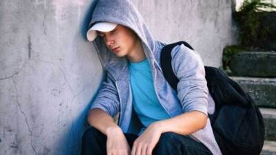 مشاكل كثيرة يواجهها المراهق وهذه هي الحلول