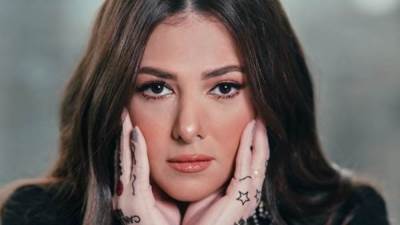  دنيا سمير غانم: ميرفت أمين بتضحك كل ما تيجي مسرحية "أنستونا" وحاسة إني بعمل حاجة مختلفة