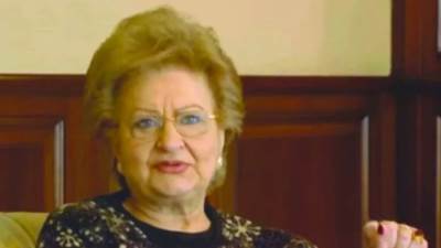  وفاة ابنة المطربة أسمهان وتشييع جثمانها ببيروت