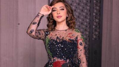 أصالة  تفاجئ الجمهور بإطلالة مستوحاة من الخمسينات