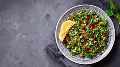 طريقة عمل التبولة على أصولها