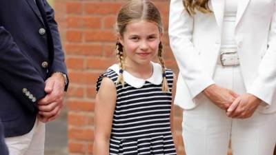 أناقة الأميرة شارلوت في أبرز إطلالتها بمختلف المناسبات.. بمناسبة عيد ميلادها الثامن