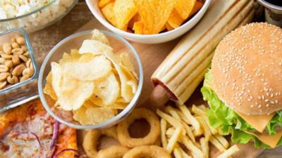 دراسة: أيهما أكثر ضررًا على الصحة.. الدهون أم السكر؟