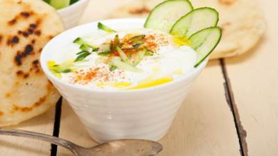 طريقة عمل الثومية بأسهل طريقة