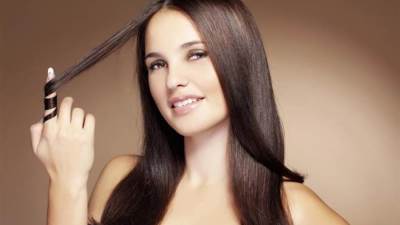 9 أطعمة تساهم في تعزيز قوة شعرك