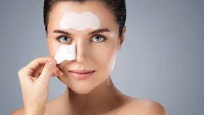 تخلصي من الرؤوس السوداء في الأنف قبل العيد بهذه الوصفات السحرية