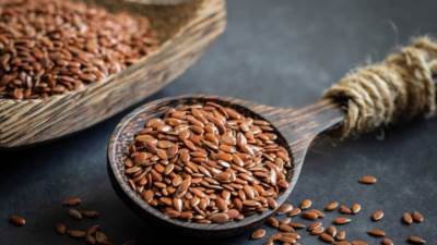 جربي ماسك حب الرشاد لبشرة شابة وأصغر سنّا