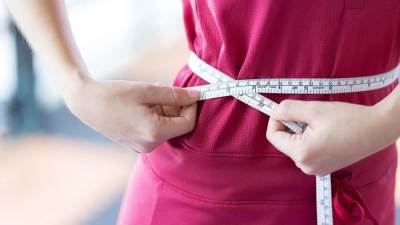 في الصيف.. 7 عناصر غذائية خارقة لحرق دهون البطن بسرعة