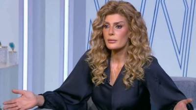 الفنانة فيدرا تنتقد ضيق مساحة مصلى السيدات بالمساجد.. فيديو