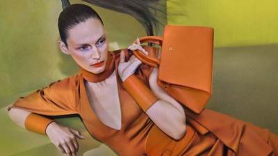 حقيبة أيقونية جديدة من "آغنر" CYBILL BAG STRETCH