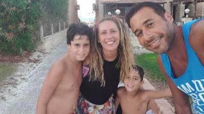 أحمد السعدني يحيي ذكرى وفاة طليقته ويطلب الدعاء لها