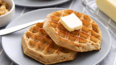  طريقة عمل وافل لدايت الكيتو بدقيق اللوز