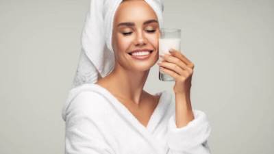 ماسك الحليب لنضارة وإشراق البشرة المتعبة