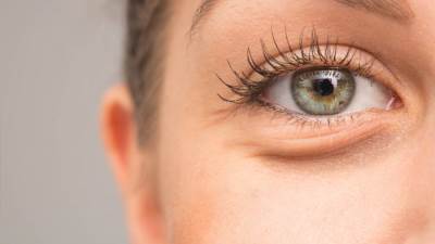 ‏حلول فعالة لمشكلة جيوب أسفل العينين