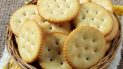 طريقة عمل البسكويت المقرمش المالح