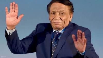  في حفل الـ joy awards.. منح عادل إمام جائزة زعيم الفن العربي