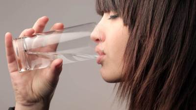 كيف تزيدين من استهلاكك اليومي للمياه؟