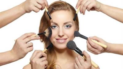 كيف تحافظين على مكياجك في حرارة الصيف؟